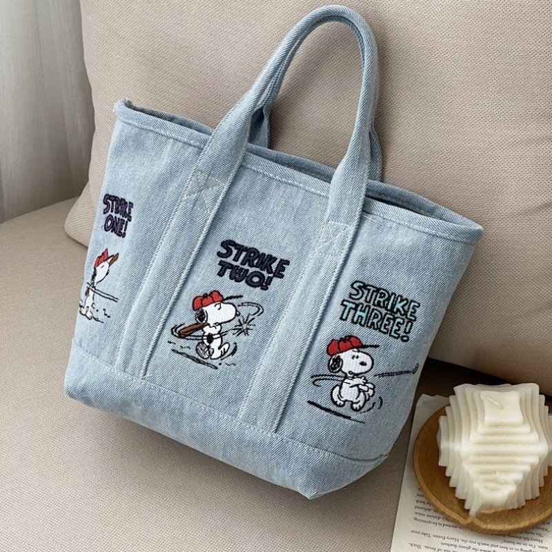 Nuova Borsa Tote in Denim Snoo - Embroidery Workshop recensione e prezzo