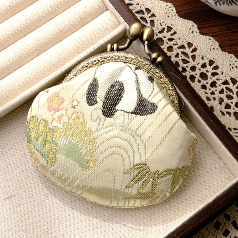Portamonete Anti-smarrimento c - Embroidery Wallet recensione e prezzo